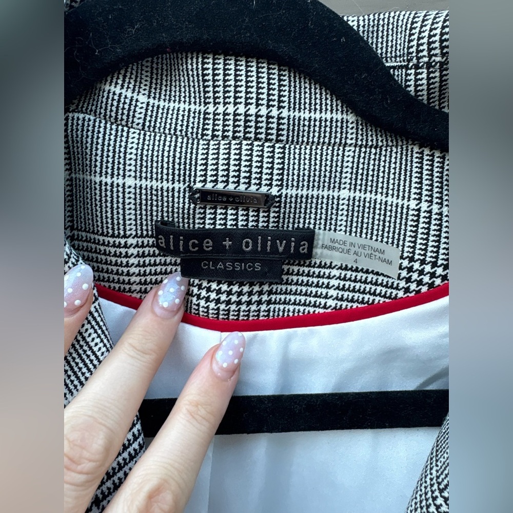 Alice + Olivia Arias Blazer Strong Shoulder Jacket Black White Glen Plaid - Picture 9 of 12